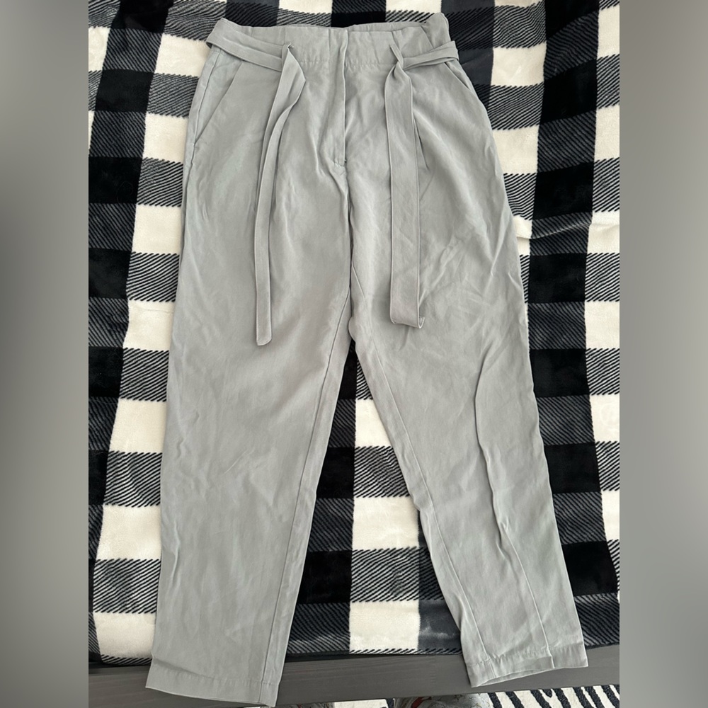 🚨3 for $30🚨 Dynamite Light Grey Front Tie Pant